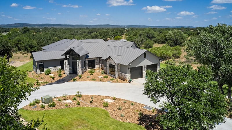 Showcase Builders LLC
