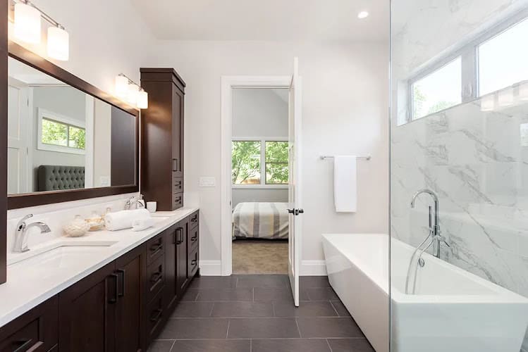 Remodeling by Tobar