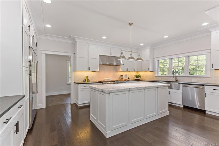 Modern Tradition Kitchen & Bath