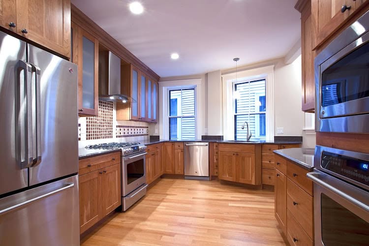 Bravo Kitchens