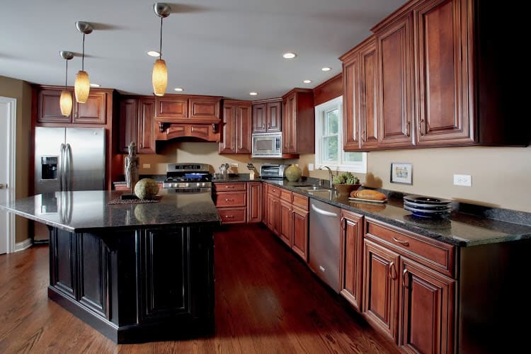 Central Kitchen & Bath