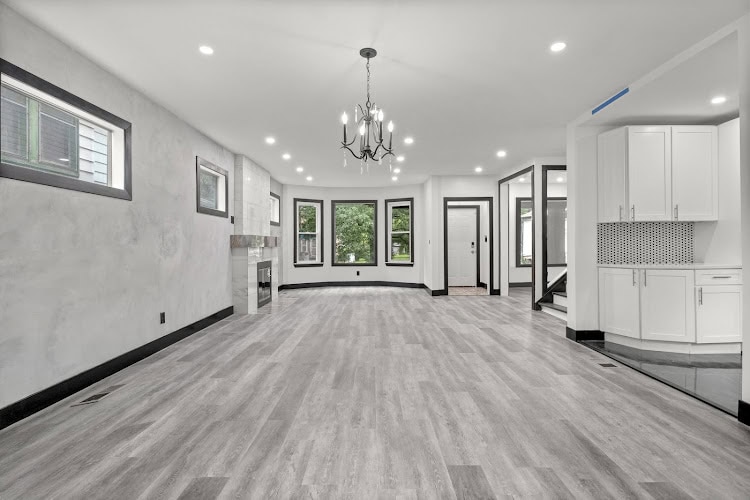 KOM Construction & Maintenance home repair services
