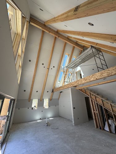 4PNT CONSTRUCTION