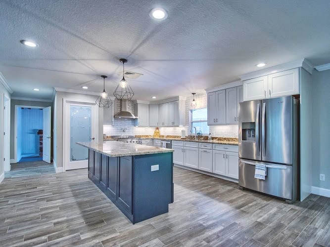Straight Line Construction - Kitchen & Bath Remodel (Gainesville / Alachua)