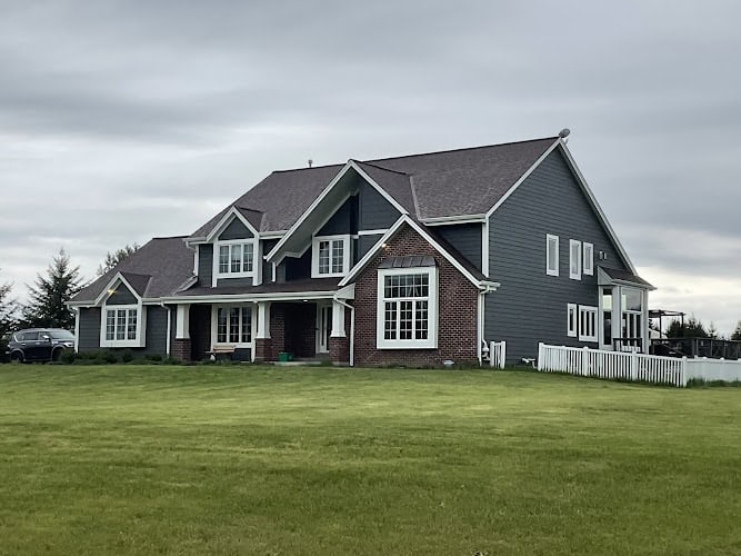 Larson's Home Exteriors