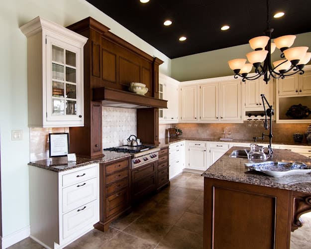 Distinctive Kitchens & Baths
