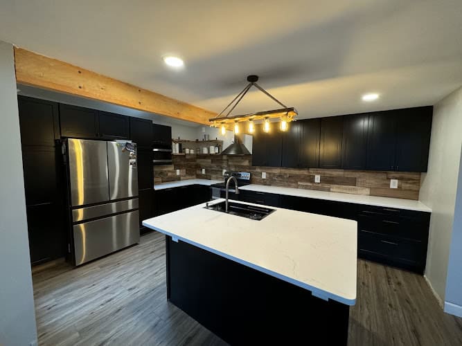 Guzman’s Remodeling & Repair LLC