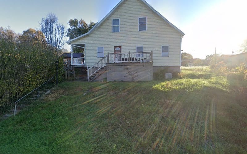 DSH Roofing and Remodeling (Scottdale, PA)