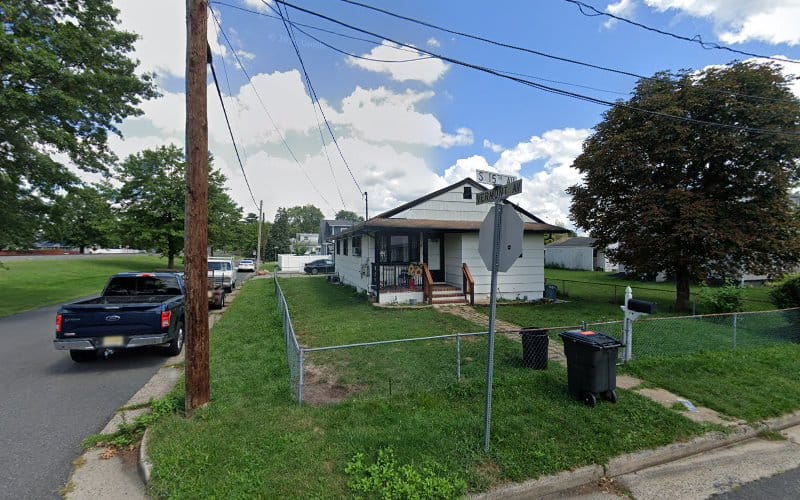 Supreme Builds Home Remodeling
