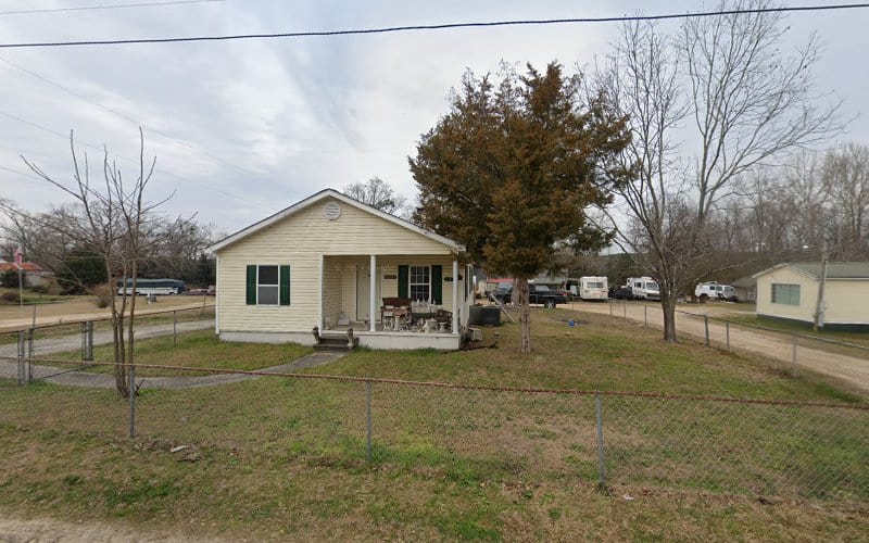 MOYERS ROOFING & REMODELING