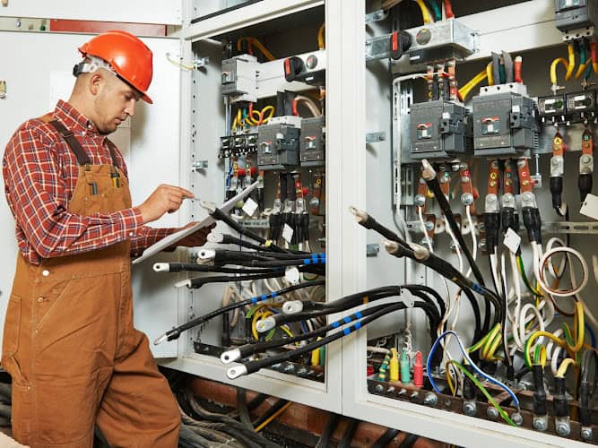 The Speedy Electricians of Fountain
