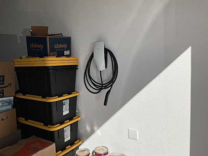 Light Up Electric LLC