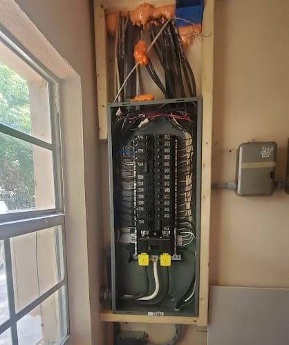 Jamie "The Electrician"