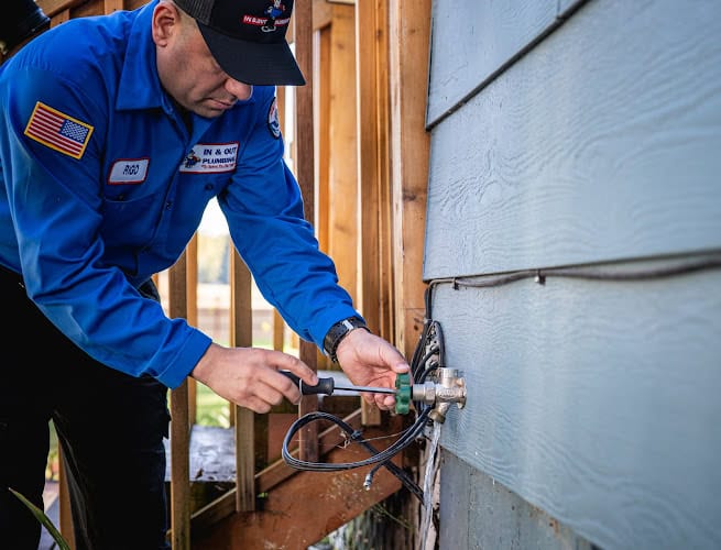 IN & OUT PLUMBING
