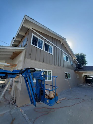 Gomez Painting & Construction