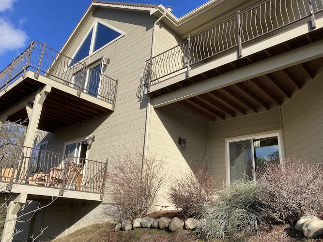 GIBBONS CONSTRUCTION LLC & CUSTOM WOODWORK