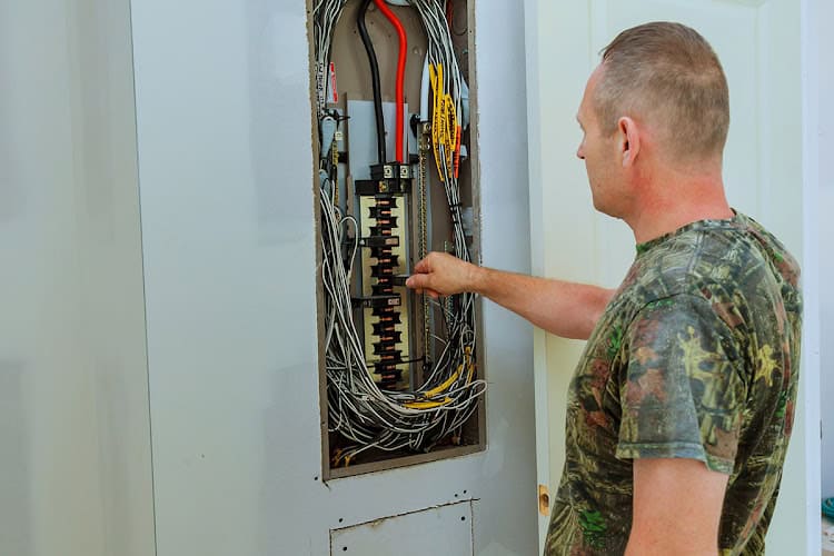DC Electrical Services - Licensed, Bonded And Insured, Emergency Chicagoland Electrician