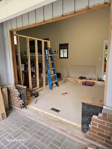 Cruz Construction & Renovation LLC