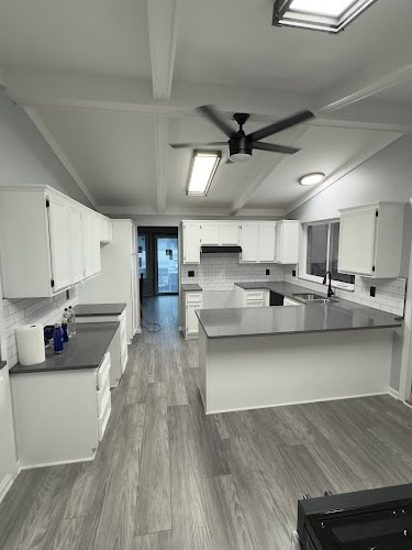 AJ CUSTOM PAINTING LLC