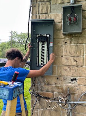 Travis' Electrical Services