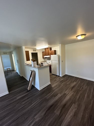 EZ Painting and Drywall
