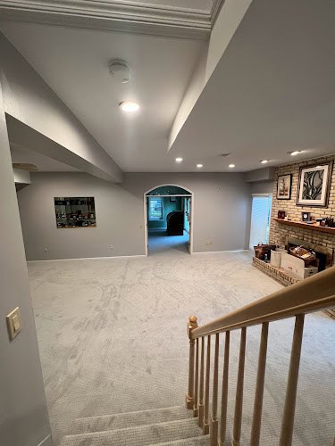 Roaring Flooring & Basement Finishing