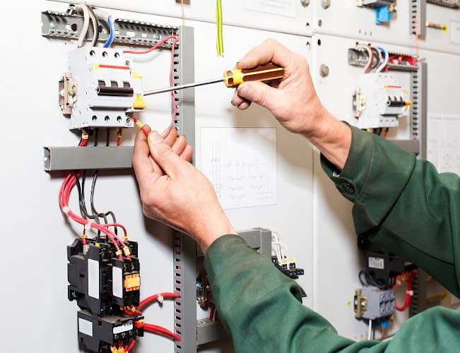 Alphatec Electric