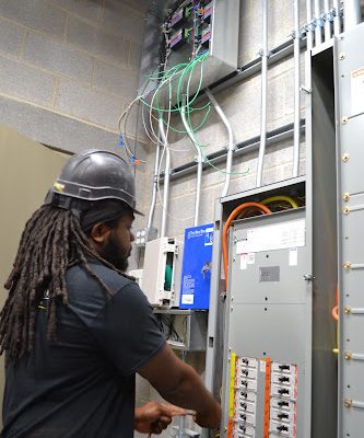M.R. Electricians
