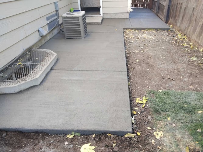 Denver Concrete & Landscaping LLC