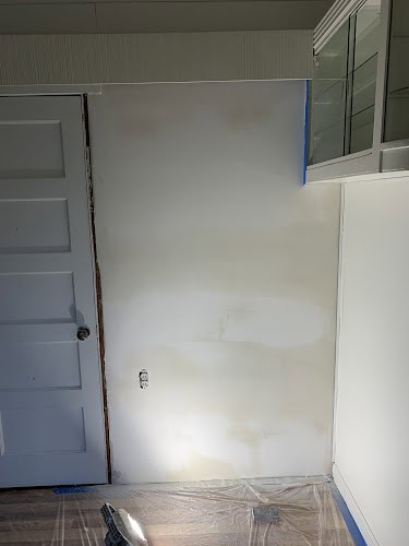 Molinas handyman
