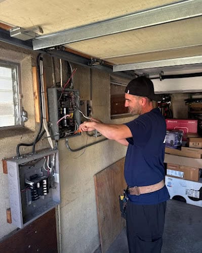 Lipps Electric Services
