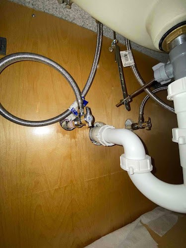 1-Tom-Plumber