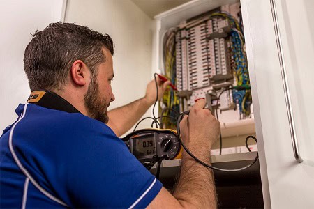 Allied Contractors | Electrician Schulenburg TX