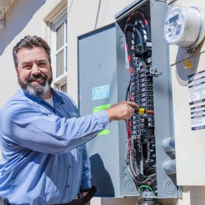 Reeis Air Conditioning, Plumbing & Electrical