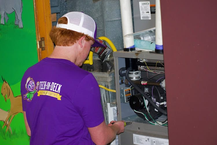 Tech-On-Deck Heating, Air & Electric