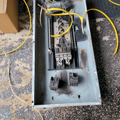 Colonial Home Services - Electrician VB