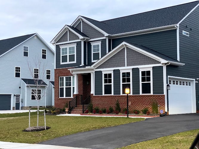 EVERESTâ€™S PAINTING & SONS LLC