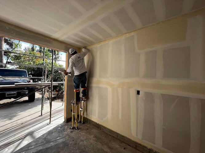 HI-QUALITY DRYWALL