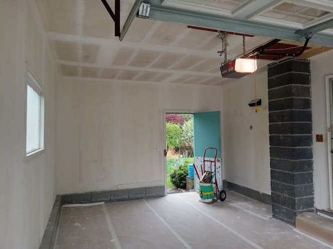 Lively Drywall