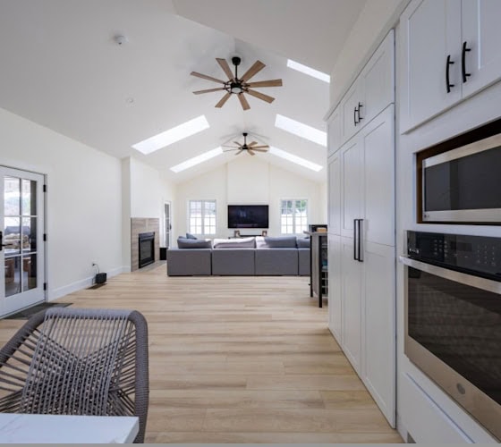 Superior Homes Painters - Painting, Carpentry and Cabinets Refisinh