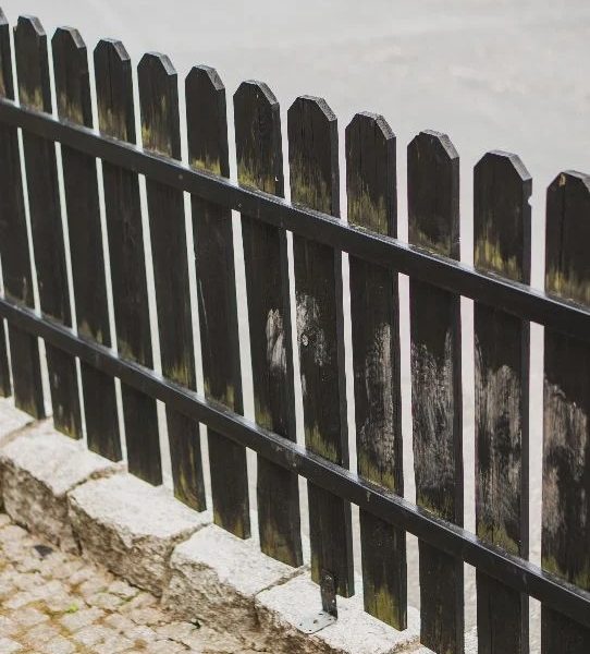 Brennan's Fence Installations